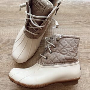 Sperry Quilted Duck Boots in Beige and Off-White